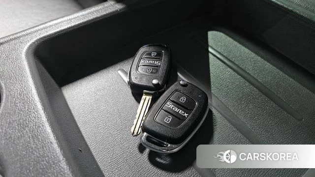 Hyundai The New Grand Starex id 4977465 из Кореи 9