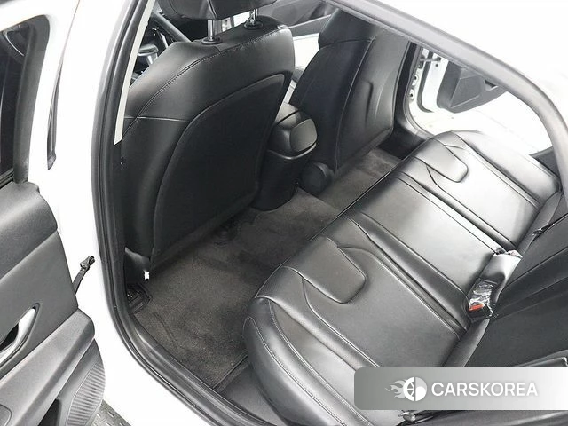 Hyundai Avante Hybrid (CN7) id 5059292 из Кореи 9