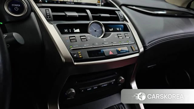 Lexus NX300h id 4633176 из Кореи 10