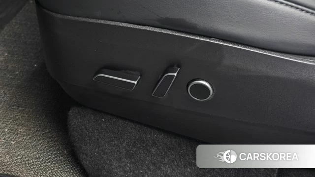 Tesla Model Y id 4683379 из Кореи 9