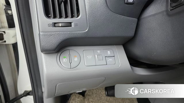 Hyundai The New Grand Starex id 4960288 из Кореи 9