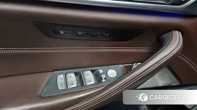 BMW 5 Series (G30) id 3622147 из Кореи 9