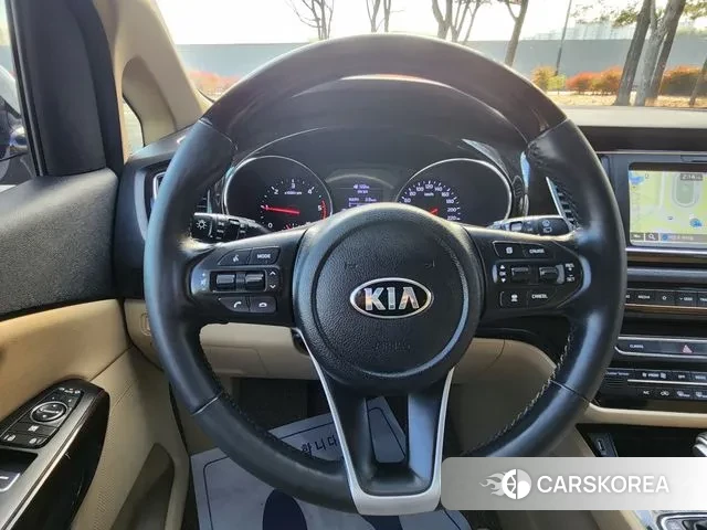 Kia The New Carnival id 3520299 из Кореи 9