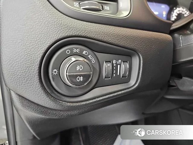 Jeep Renegade id 4952656 из Кореи 9