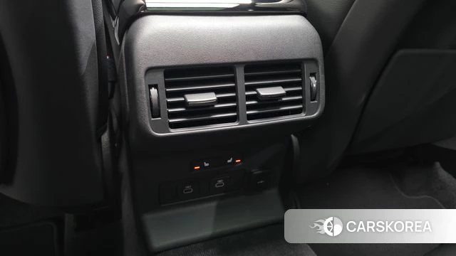 Land Rover Range Rover Velar id 4949928 из Кореи 9