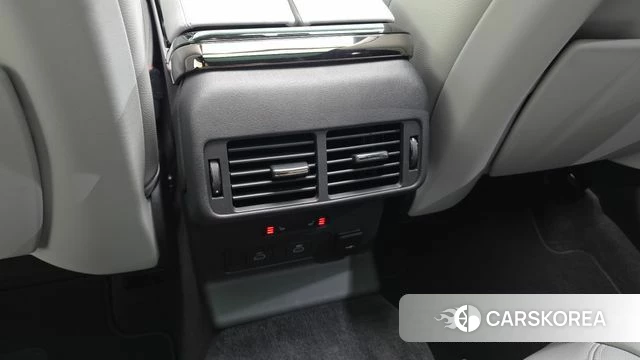 Land Rover Range Rover Velar id 5020804 из Кореи 9