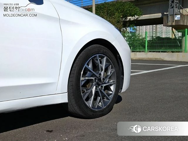 Hyundai The New Avante AD id 5054366 из Кореи 9