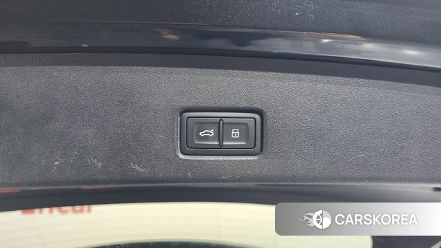 Audi Q4 e-Tron (F4) id 4753818 из Кореи 9