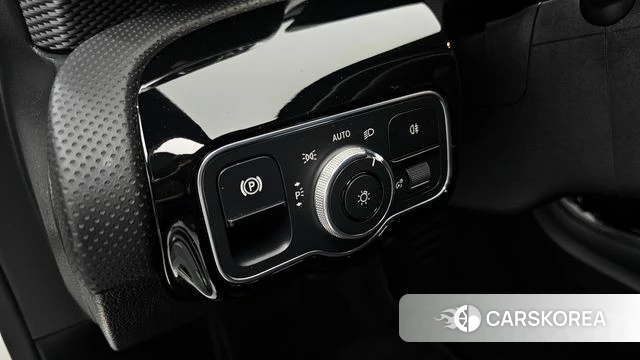 Mercedes-Benz A-Class W177 id 5028375 из Кореи 9