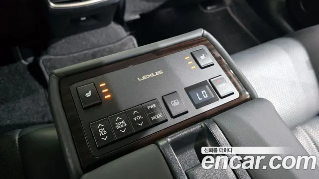 Lexus New ES300h id 2827767 из Кореи 9