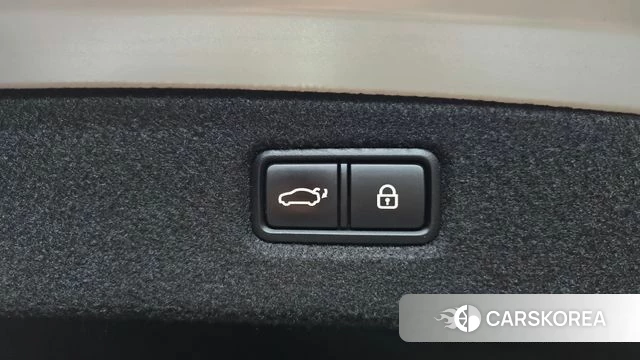 Genesis G90 id 5048369 из Кореи 9