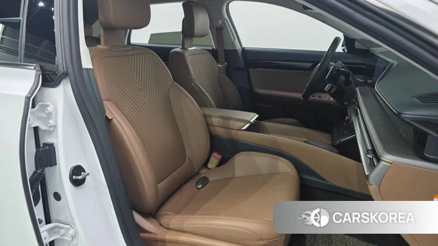 Hyundai Grandeur Hybrid (GN7) id 4980629 из Кореи 9