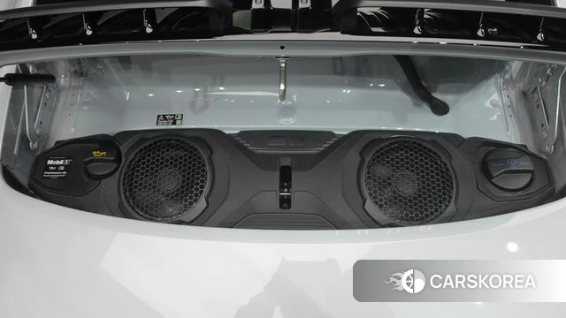 Porsche 911(992) id 5001466 из Кореи 9