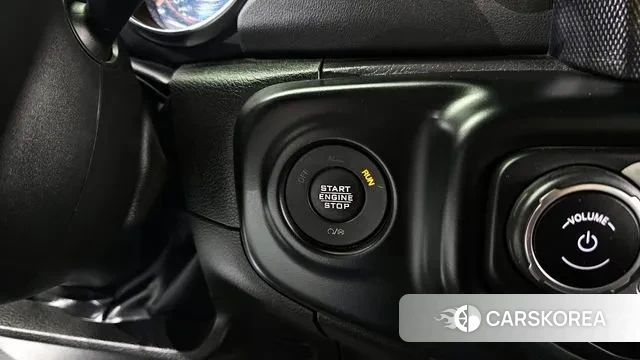 Jeep Wrangler (JL) id 3289308 из Кореи 9