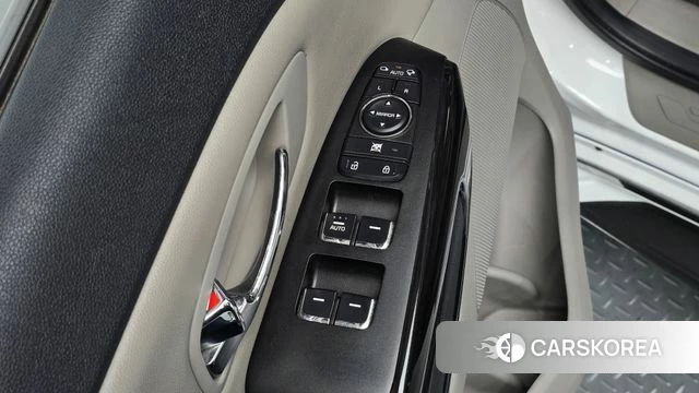 Kia The New Carnival id 4993651 из Кореи 9
