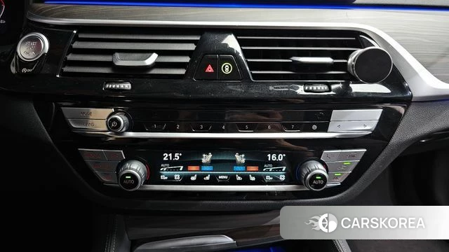 BMW 5 Series (G30) id 4921775 из Кореи 9