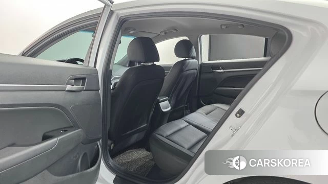 Hyundai The New Avante AD id 4188110 из Кореи 9