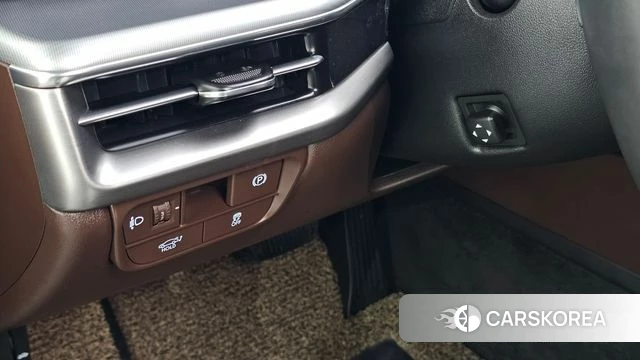 Hyundai Grandeur (GN7) id 4990653 из Кореи 9