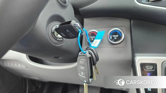 Hyundai Solati id 4792074 из Кореи 9