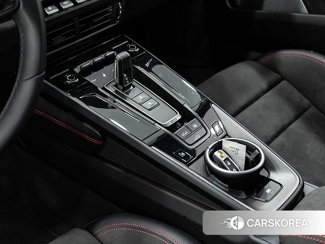 Porsche 911(992) id 4995491 из Кореи 9