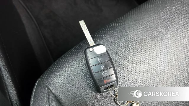 Kia The New Carens id 5013956 из Кореи 9