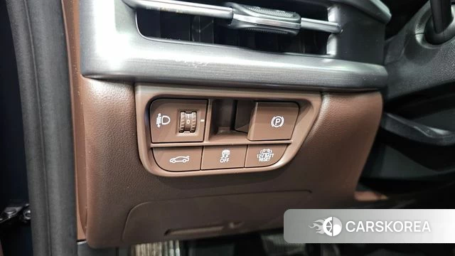 Hyundai Grandeur Hybrid (GN7) id 4975495 из Кореи 9