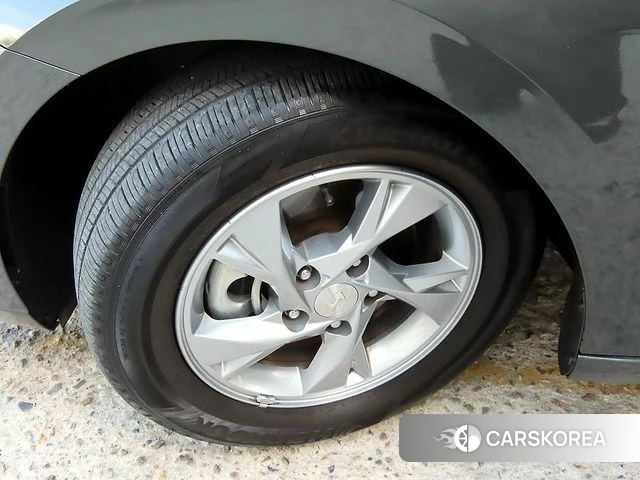 Hyundai Avante (CN7) id 5031487 из Кореи 9