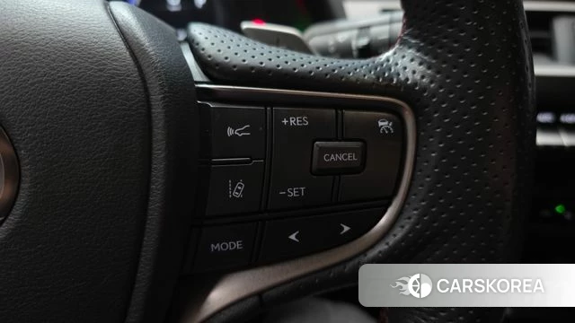 Lexus UX250h id 5028025 из Кореи 9