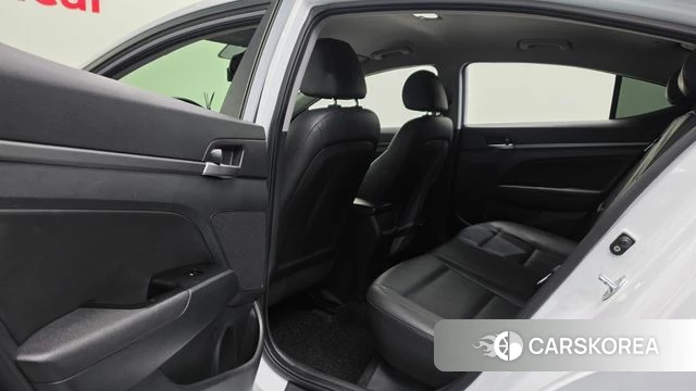 Hyundai Avante AD id 4960417 из Кореи 9