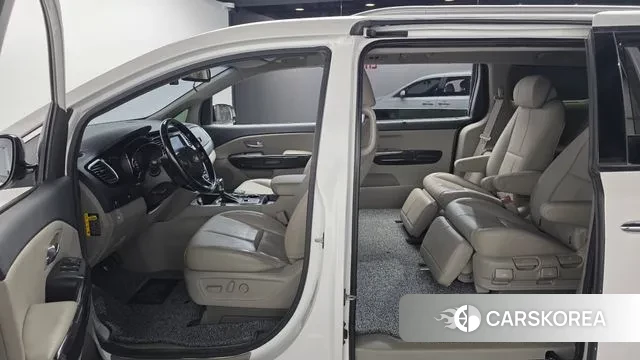 Kia The New Carnival id 3709356 из Кореи 9