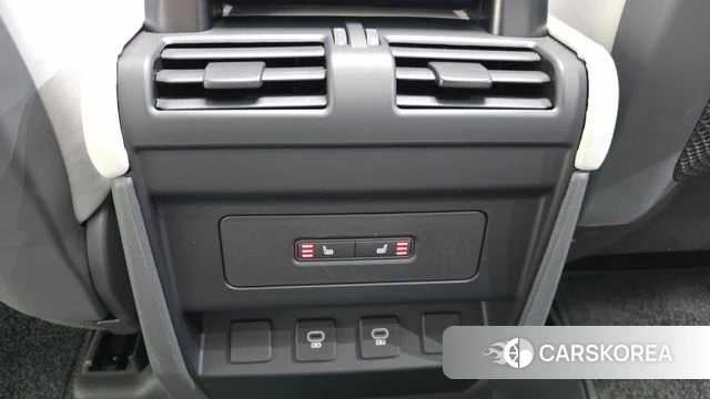 Land Rover Defender (L663) id 4921131 из Кореи 9