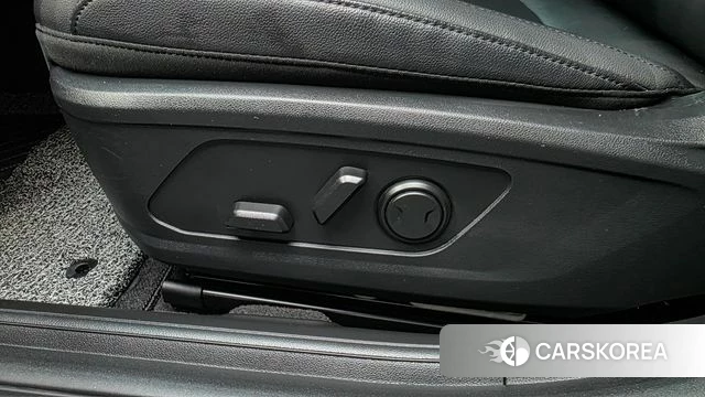Hyundai Grandeur (GN7) id 5015832 из Кореи 9