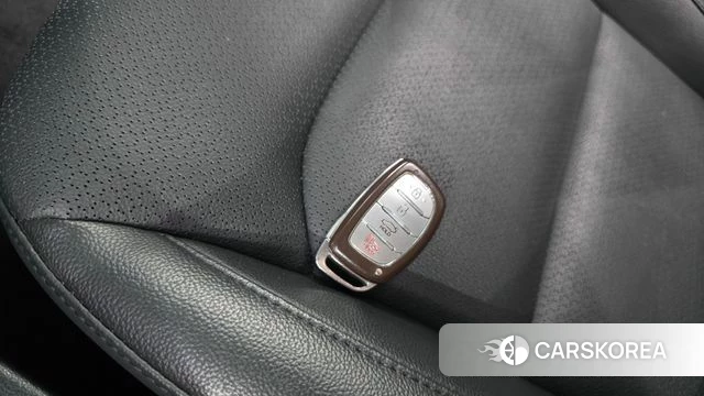 Hyundai Avante AD id 5042090 из Кореи 9