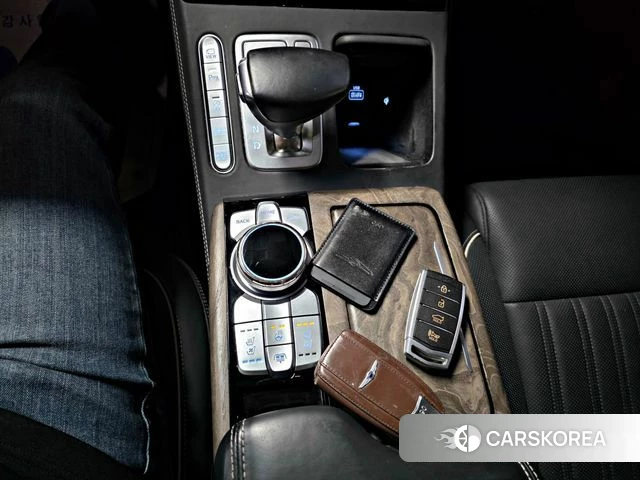 Genesis G90 id 5018675 из Кореи 9