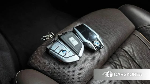 BMW 5 Series (G30) id 5004623 из Кореи 9