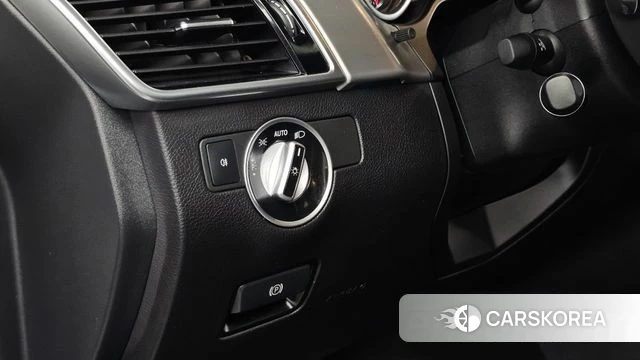 Mercedes-Benz GLE - Class W166 id 5024131 из Кореи 9
