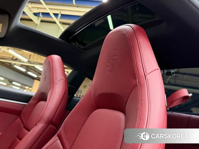 Porsche 911(992) id 4943669 из Кореи 9