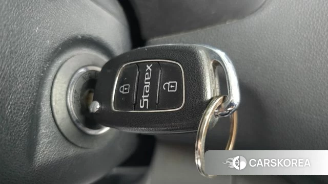 Hyundai The New Grand Starex id 5048298 из Кореи 9