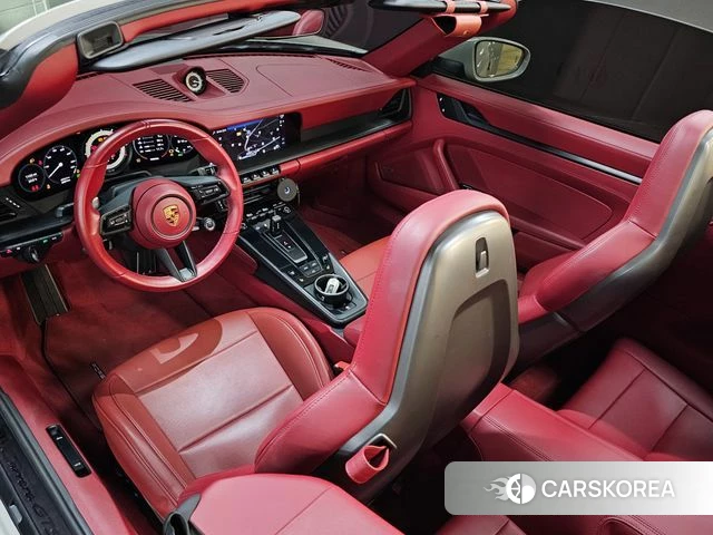 Porsche 911(992) id 5022522 из Кореи 9
