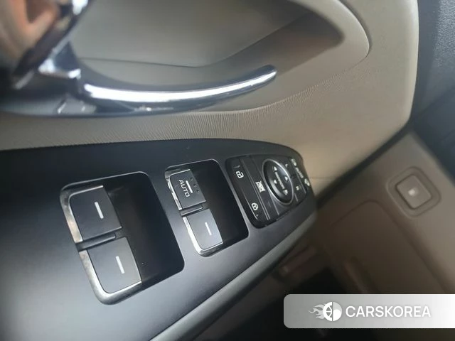 Kia The New Carnival id 4895610 из Кореи 9