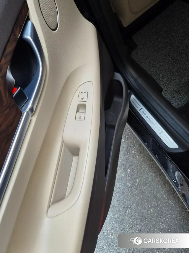 Hyundai Grandeur IG id 5004437 из Кореи 9
