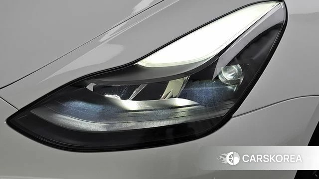 Tesla Model 3 id 4676679 из Кореи 9