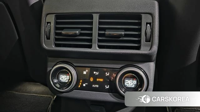 Land Rover Range Rover Velar id 4990227 из Кореи 9