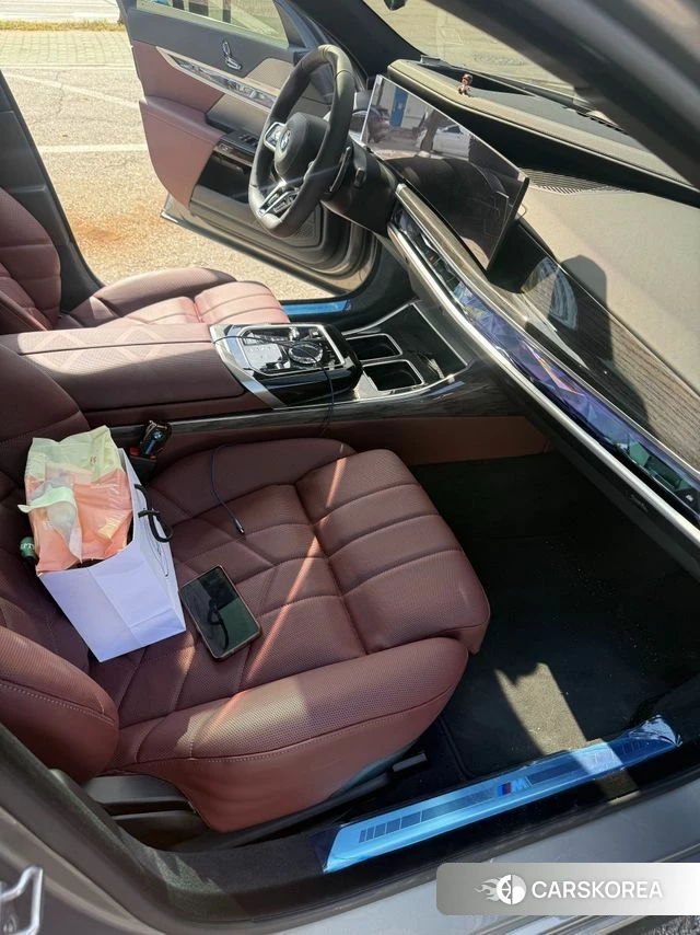 BMW 7 Series (G70) id 4980005 из Кореи 10