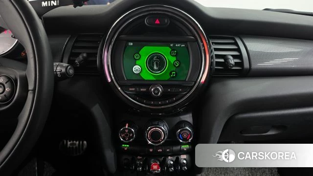 Mini Cooper D id 5023783 из Кореи 10