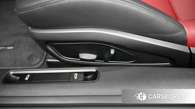 Porsche 911(992) id 4767282 из Кореи 10