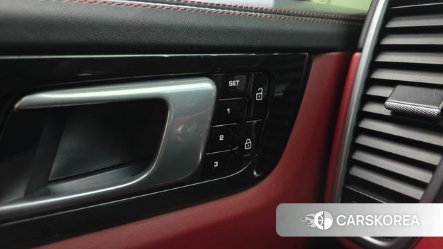Porsche Cayenne (PO536) id 4486711 из Кореи 11