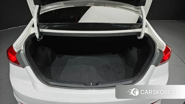Hyundai Avante AD id 4998786 из Кореи 10