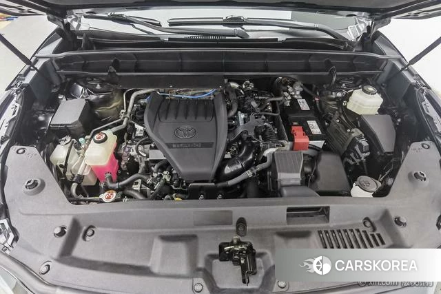 Toyota Crown 2023 Черный из Китая, фото 5