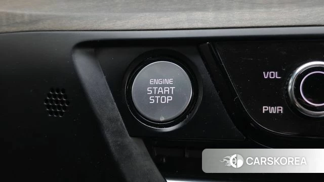 Kia K8 Hybrid id 5012015 из Кореи 10